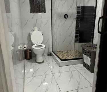 Emfuleni House | Botshe Lodge in Vanderbiljpark