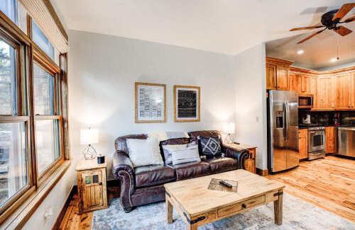 Frisco House | Boulevard Bend Condo - Stroll To Main St, Ski Shuttle
