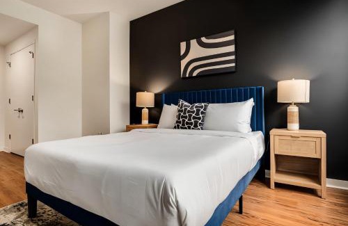 Near North Side Apartment | Boulevard Stays 5 Mins to Magnificent Mile & River North