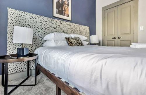 Richardson Apartment | Boulevard Stays Roomy 3BR Stay Pool Parking Fitness B