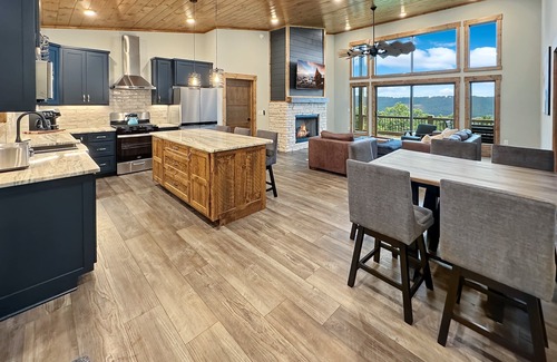 Morganton Cabin | Boundless Views - Pet Friendly | Hot Tub | Panoramic Mountain Views