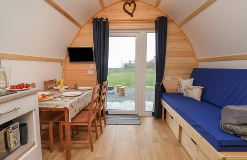 Driffield Cottage | BOUQUET, family friendly, character holiday cottage in Bridlington