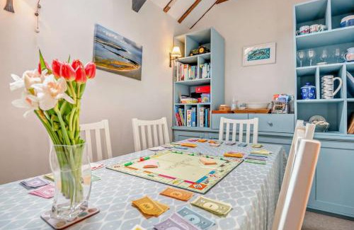 Weybourne House | Bourne Cottage
