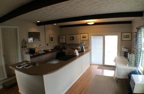Ogunquit - Wells Hotel | Bourne's Ocean Acres Ogunquit