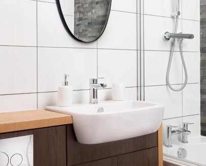 Hull Apartment | Boutique 1 Bdrm Duplex Suite on Marina-105