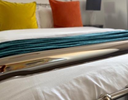 Hull Apartment | Boutique 1 Bedroom Duplex Suite on Marina-304