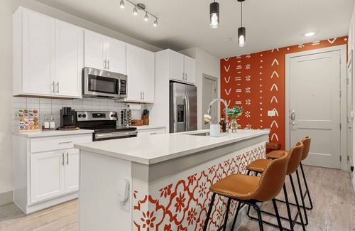 Downtown San Antonio Apartment | Boutique apartment hotel room on the San Antonio Riverwalk with Infinity Pool