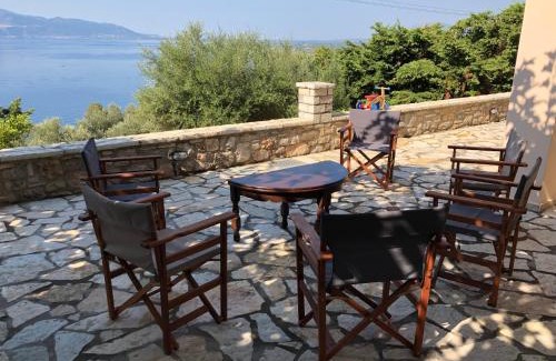 Monastiraki House | Boutique Family Villa