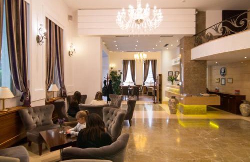Blloku Hotel | Boutique Hotel Kotoni