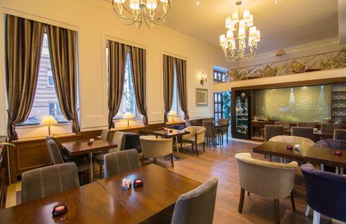 Blloku Hotel | Boutique Hotel Kotoni