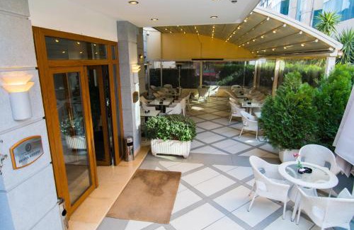 Blloku Hotel | Boutique Hotel Kotoni