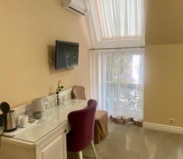 Kamenets-Podol'skiy Hotel | Boutique Hotel Deluxe
