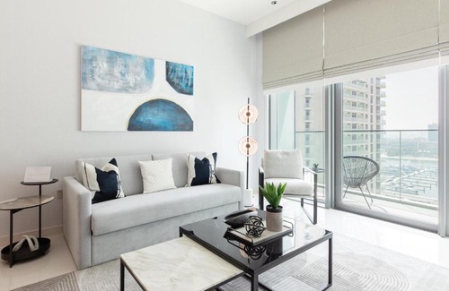 Dubai Marina Apartment | Boutique Living - Beach Vista T1 1202