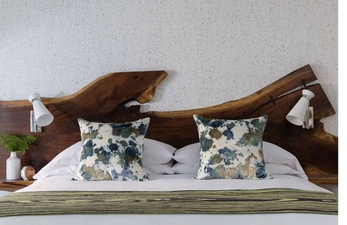 Stowe Area Hotel | Boutique Lodge in the Heart of Stowe – Walk to Dining, Trails & More