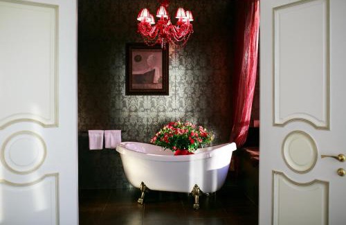 Maliyevtsy Hotel | Boutique Spa Casino Hotel Lybid Plaza