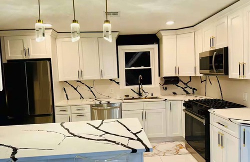 Weequahic House | Boutique Suites in Newark NJ ; meticulously decorated