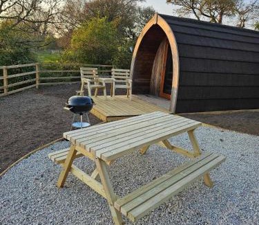 Langport Cabin | Bowdens Crest Glamping Pods -Adults Only