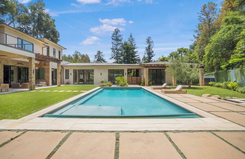 Beverly Hills House | Bowmont - Resort-Style Beverly Hills Escape w/ Pool, Garden and Privacy