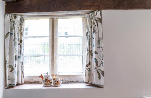 Broadwell House | Box Cottage