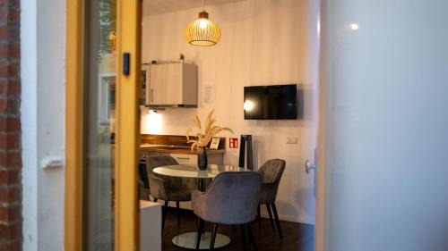 Friedrichshain House | Boxi Jungle House - unique in Friedrichshain - 3BR