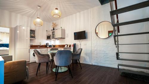 Friedrichshain House | Boxi Jungle House - unique in Friedrichshain - 3BR