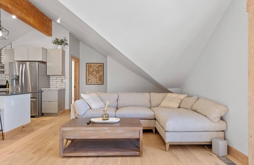 Bozeman Apartment | Bozeman - Gateway Chalet - Oh the Views!