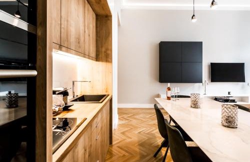 Terezvaros Apartment | BpR Opera Lux Treasure
