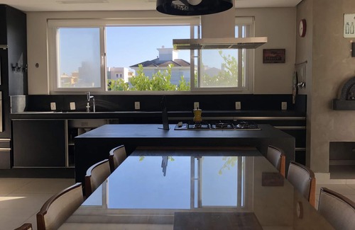 Laguna Villa | 450sqm House in Beach Village