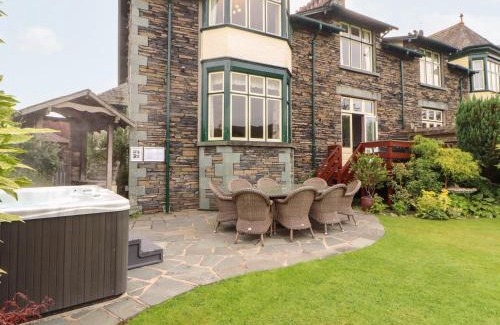 Ambleside House | Bracken Howe