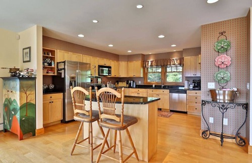 Ludlow Apartment | Braden, Solitude S17