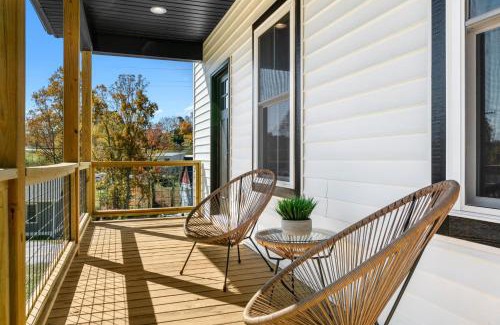 Asheville House | Bradford by AvantStay 10 Minutes to Downtown