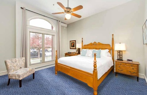 Central Boulder Bed & Breakfast | Bradley Boulder Inn