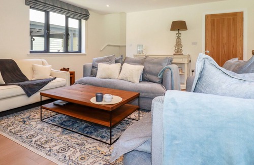 Bodmin House | BRAMBLES, pet friendly, country holiday cottage in Bodmin