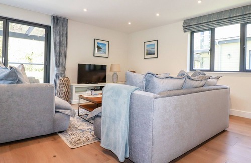 Bodmin House | BRAMBLES, pet friendly, country holiday cottage in Bodmin