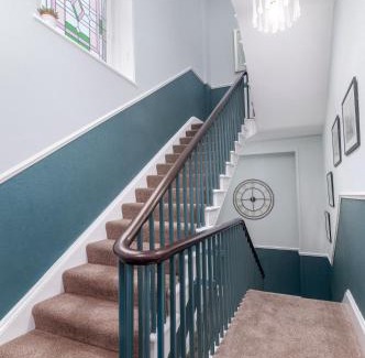 West Cliff Bed & Breakfast | Bramblewick