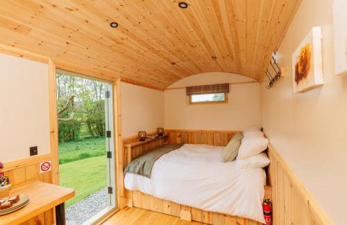Allerford Ski Chalet | Bramley Hut Allerford