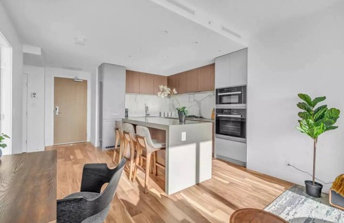 District of North Vancouver Condo | Brand NEW 1 bed Condo North Van/Lions Gate Bridge