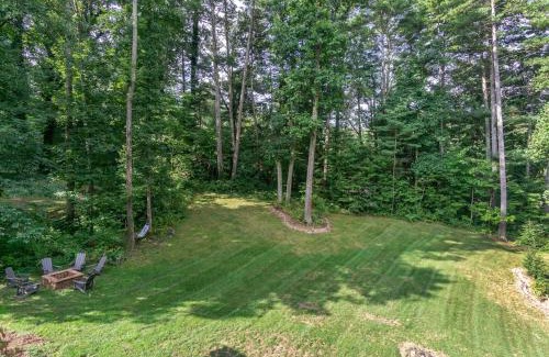 Asheville House | BRAND NEW 10 Min to Downtown and Private HOT TUB and Arcade