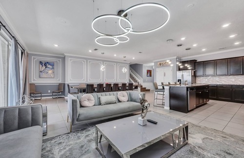 Davenport Villa | Brand New 10BR at Windsor Island/Pool/Spa/Firework View