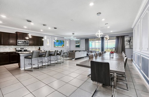 Davenport Villa | Brand New 10BR at Windsor Island/Pool/Spa/Firework View