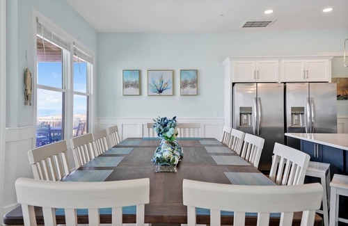 Long Beach House | Brand New 12 Bedroom,Oceanfront Home-Walk to Restaurants,Stores,& Entertainment
