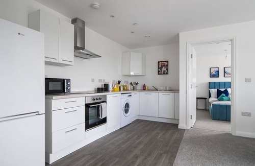 Luton Apartment | Brand New 2 Bed, 2 Bath Apartment in Luton 42