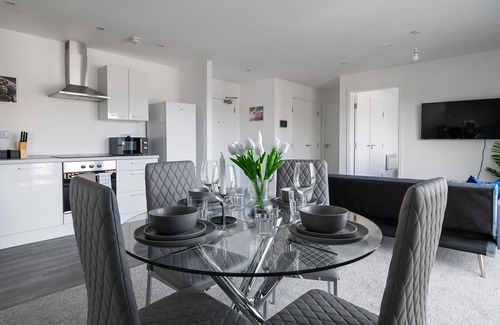 Luton Apartment | Brand New 2 Bed, 2 Bath Apartment in Luton 45