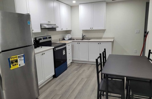 Brampton House | Brand new 2-bedroom Apartment with AC in Brampton