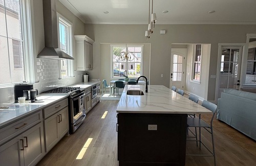 Oxford House | Brand new 3-bedroom house with in minutes to Ole Miss and Oxford square.