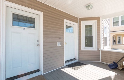 East Somerville Apartment | Brand New 3bd & 2ba Home Perfect for Access to Central Boston and Cambridge