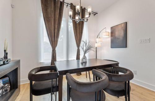 Greater East End House | Brand New 3BR 2 5BA Home with Hot Tub