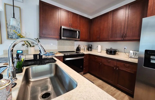 Makaha Valley House | Brand New 4BHK Home! Ocean and Mountain View!