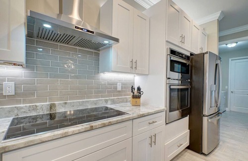 Burnt Store Apartment | Brand New 5 Bedroom Heated Pool Home with 6 Beds