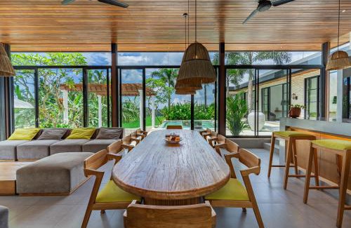 Pejeng Kawan Villa | Brand NEW 6BR Villa Amazing VIEWS